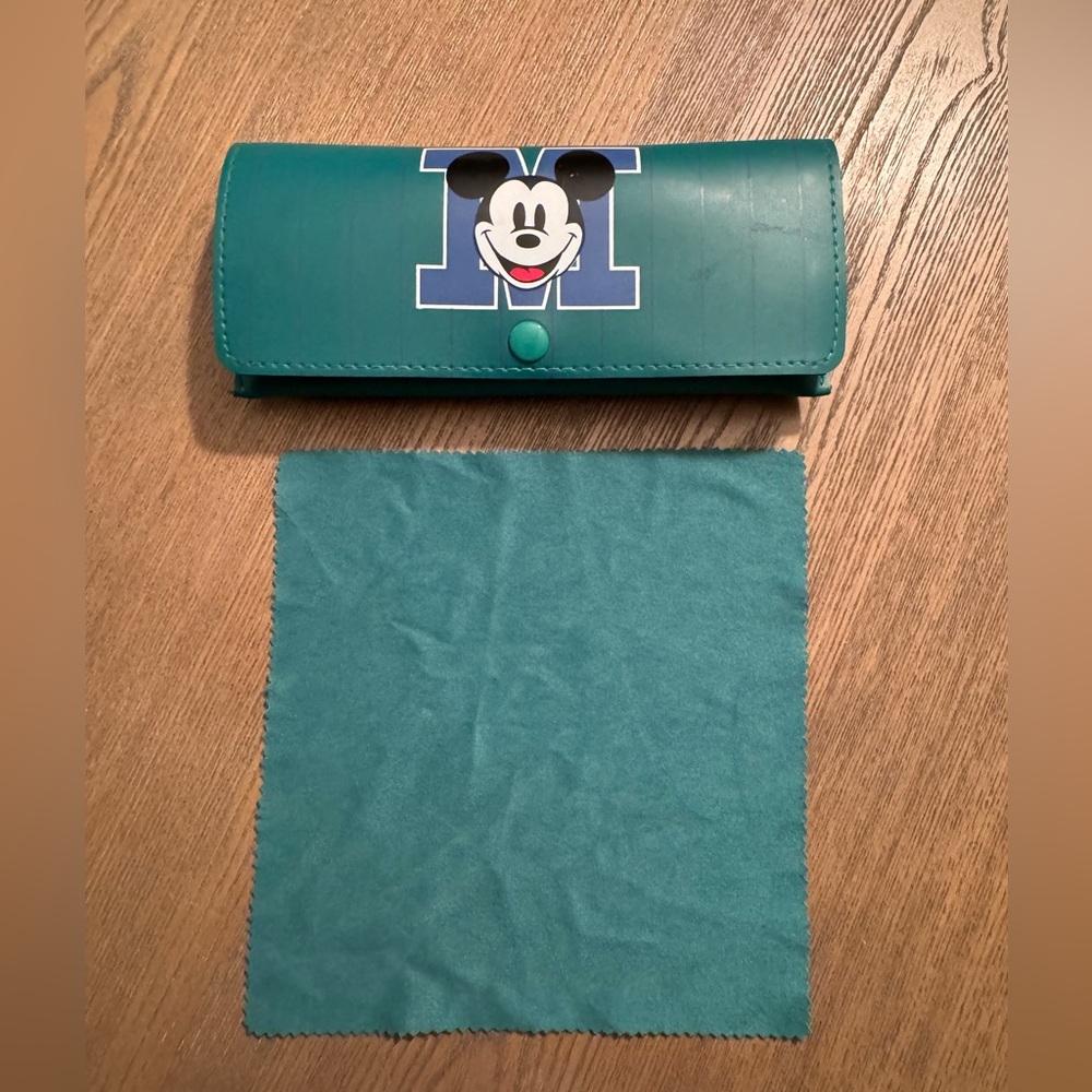 Disney Mickey Mouse Teal Eyeglass Snap Case with Cleaning Cloth